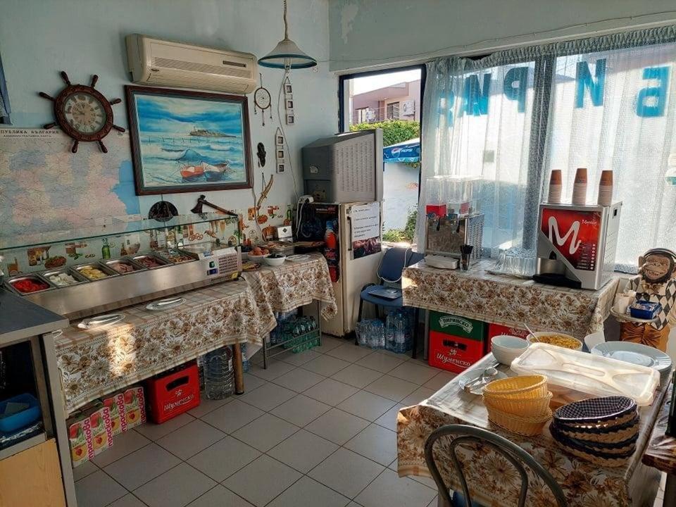 צ'רנומורץ Хотел Елисей מראה חיצוני תמונה